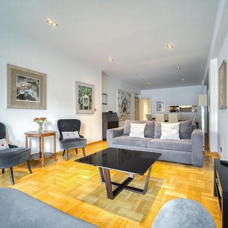 Bright Spacious Luxury Apartment In Prime Central Athen Eksteriør billede