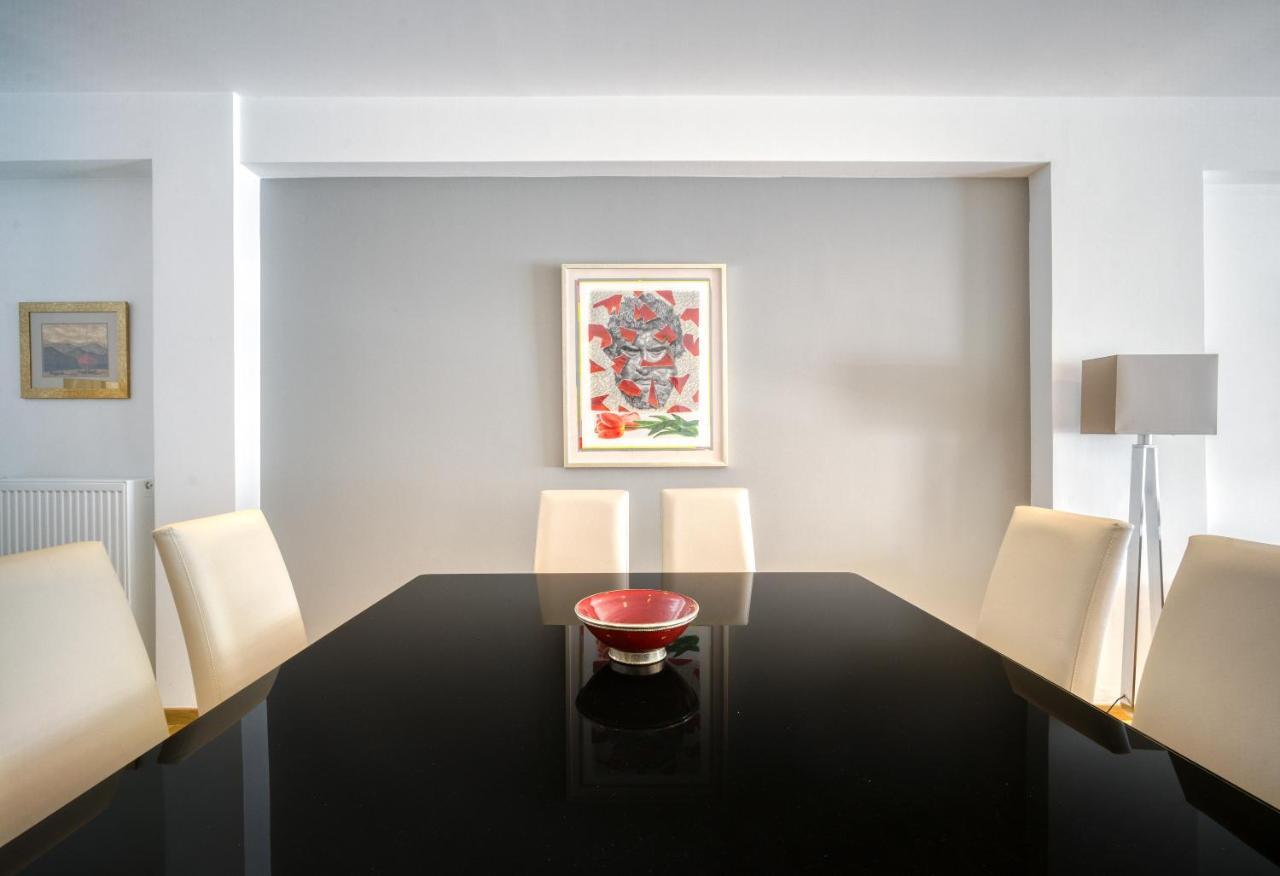 Bright Spacious Luxury Apartment In Prime Central Athen Eksteriør billede
